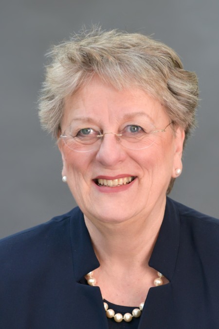 Karin Reinelt